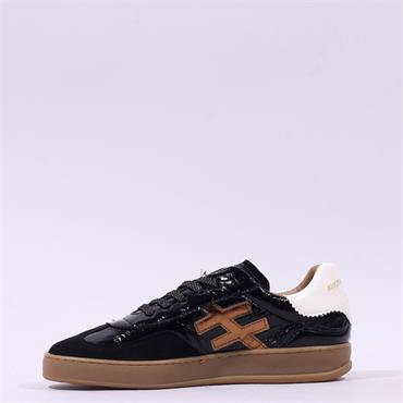 Another Trend Iconic II Gumsole Trainer - Black Gold